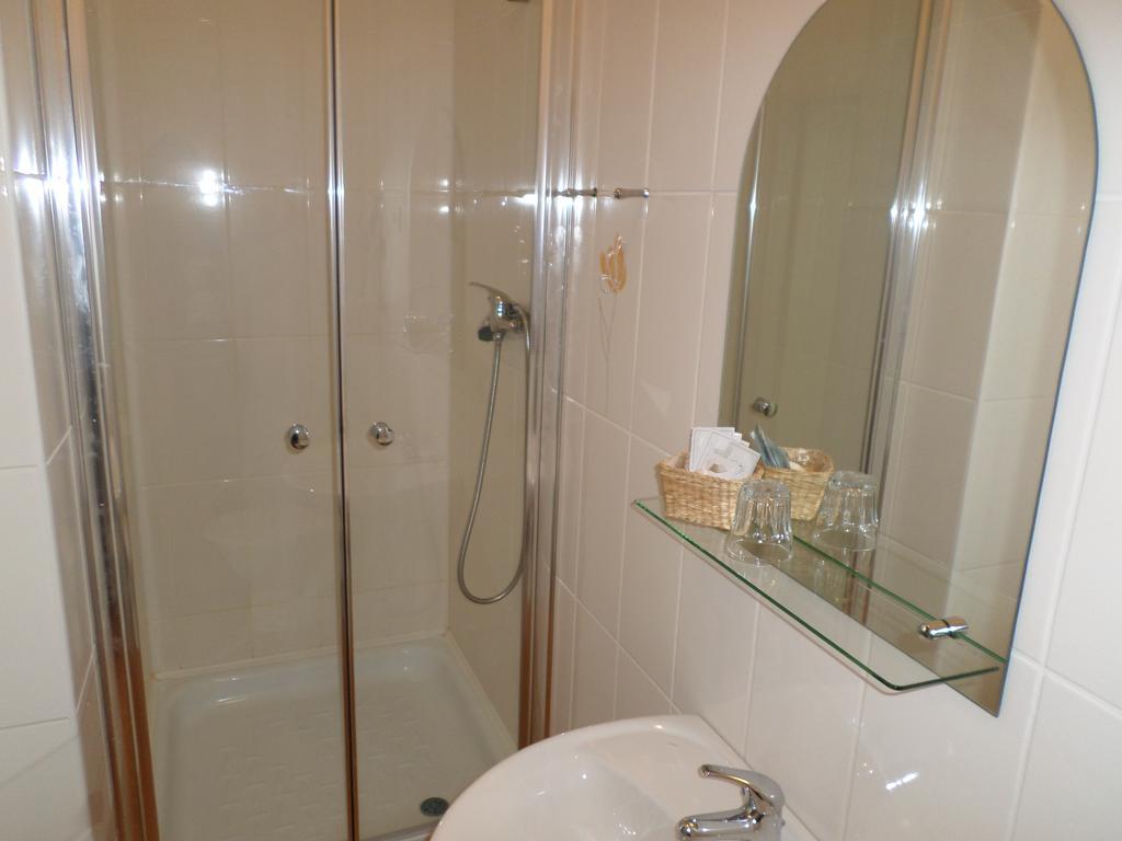 קרנוב Hotel Steiger מראה חיצוני תמונה